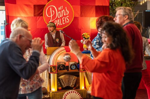 Danspaleis-PD-en-publiek-©-Sandra-Zeilstra-scaled.jpg