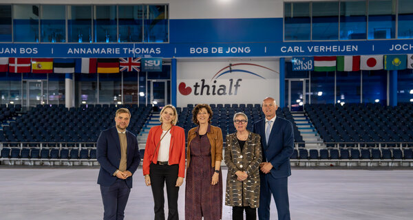 Minister Langdurige Zorg, Jeugd en Sport bezoekt Thialf in aanloop naar Winterspelen 2030